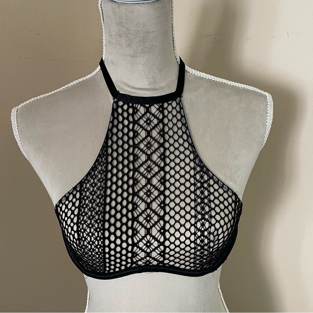 Victoria’s Secret Very Sexy Semi Sheer Halter Bra Size 32C